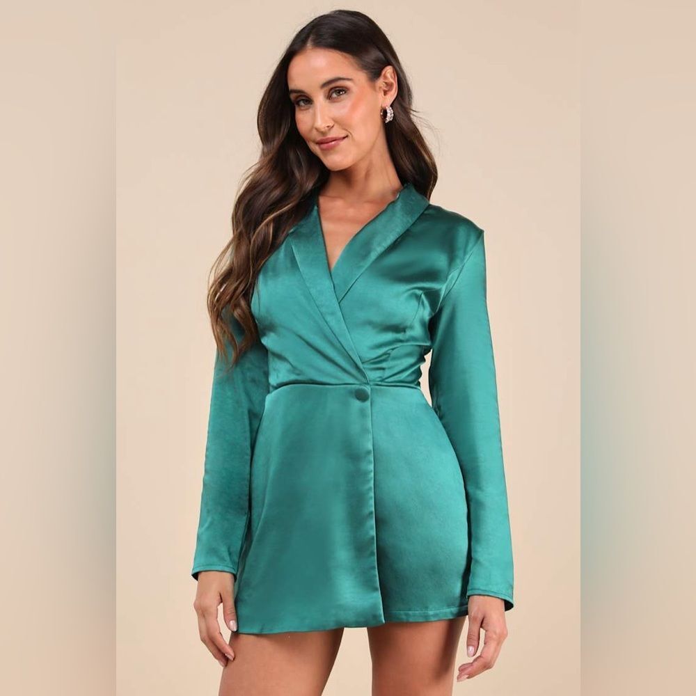 Lulus Elevated Persona Emerald Green Satin Collared Skort Romper Size Medium